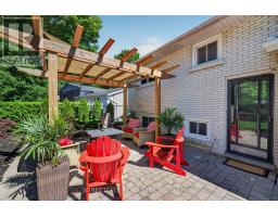670 GLENGYLE CRESCENT - 38