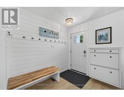 670 GLENGYLE CRESCENT - 5