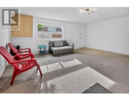 15 - 450 POND MILLS ROAD - 32