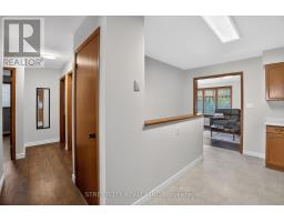 11 RICKWOOD PLACE - 11