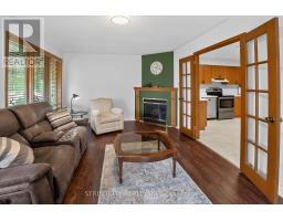 11 RICKWOOD PLACE - 23