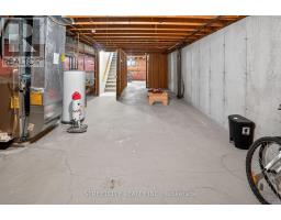 11 RICKWOOD PLACE - 25