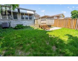 11 RICKWOOD PLACE - 32