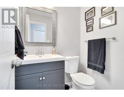 54 NAPOLEON DRIVE - 22