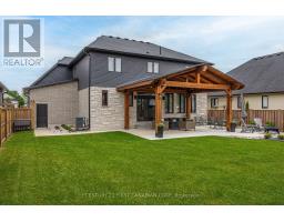 8 OSCAR DAVIS COURT - 34