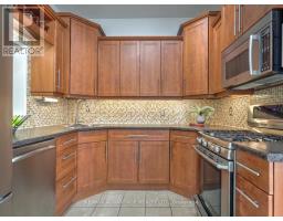 8 - 374 FRONT STREET - 17