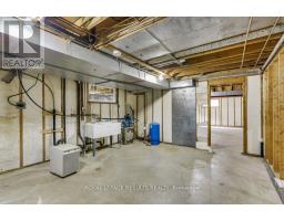 295 JOHN STREET S - 34