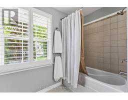 639 DUNBOYNE CRESCENT - 27