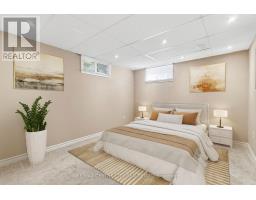 639 DUNBOYNE CRESCENT - 34