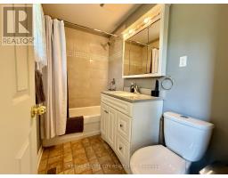 18 MONTGOMERY ROAD - 18
