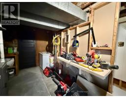 18 MONTGOMERY ROAD - 25
