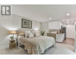 2 OAKWOOD DRIVE - 34