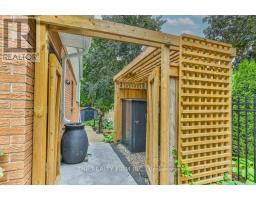 2 OAKWOOD DRIVE - 40