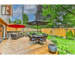 2 OAKWOOD DRIVE - 44
