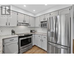 46 GARDEN WALK - 11