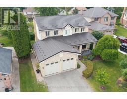 46 GARDEN WALK - 2