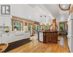 1095 HAMILTON ROAD - 9