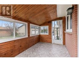 1920 DULUTH CRESCENT - 34