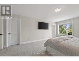 43 - 101 SWALES AVENUE - 14