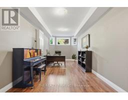 813 LEACOCK WAY - 34