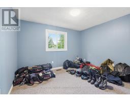 51 CONCORD CRESCENT - 21