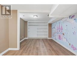 51 CONCORD CRESCENT - 34