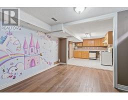 51 CONCORD CRESCENT - 36