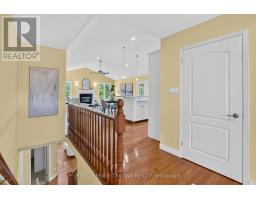 14 - 87 DONKER DRIVE - 10