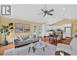 14 - 87 DONKER DRIVE - 23