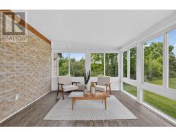 14 - 87 DONKER DRIVE - 25
