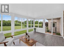 14 - 87 DONKER DRIVE - 26