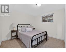 14 - 87 DONKER DRIVE - 38