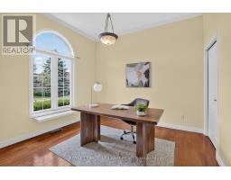 14 - 87 DONKER DRIVE - 7