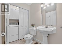 14 - 87 DONKER DRIVE - 8
