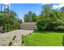 255 RIDGEWOOD CRESCENT - 2