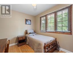 255 RIDGEWOOD CRESCENT - 21