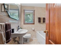 255 RIDGEWOOD CRESCENT - 22