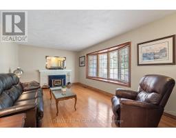 255 RIDGEWOOD CRESCENT - 7