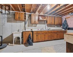 13 - 825 SHELBORNE STREET - 40