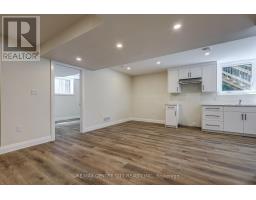 9 DELEVAN CRESCENT - 23