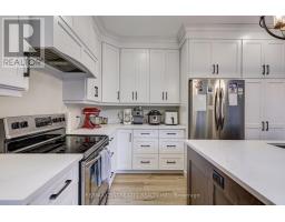 9 DELEVAN CRESCENT - 5