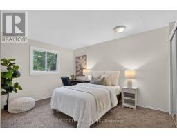 2 - 409 THOMPSON ROAD - 21