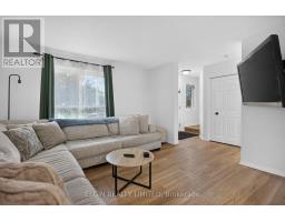 27 COOK CRESCENT - 12
