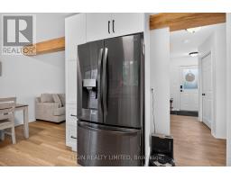 27 COOK CRESCENT - 17
