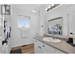 27 COOK CRESCENT - 27