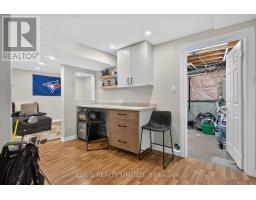 27 COOK CRESCENT - 30
