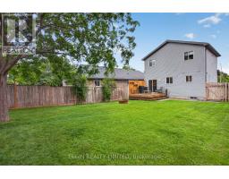 27 COOK CRESCENT - 37