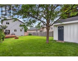 27 COOK CRESCENT - 38