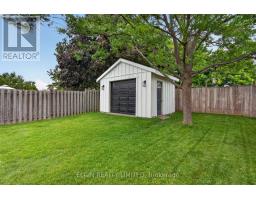 27 COOK CRESCENT - 39