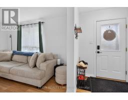 27 COOK CRESCENT - 8